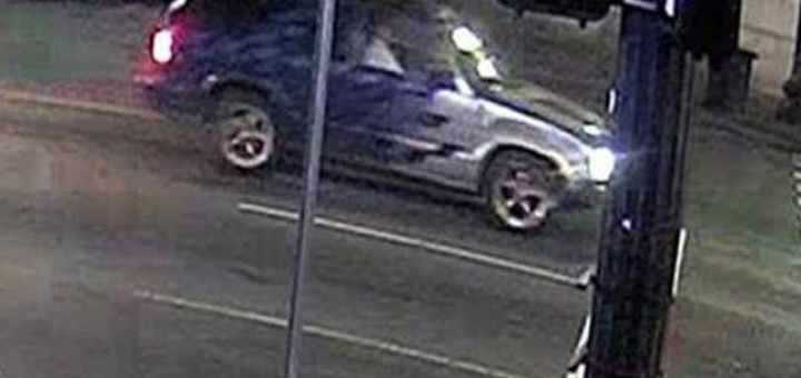 Police hope to find car with custom paint job in downtown robbery