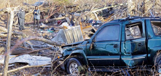 CHRISTMAS CLEANUP Communities across Southeastern US begin recovery from deadly storms