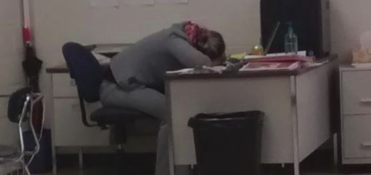 Photo shows teacher allegedly asleep during school detention